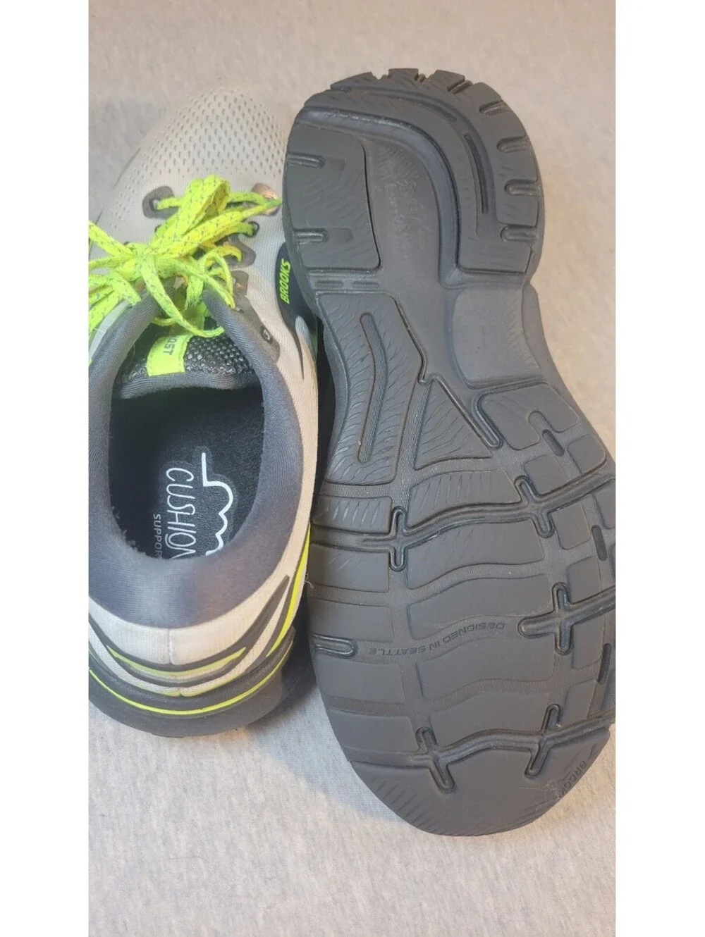 Brooks Men's Running Shoes Size 8.5 US, Gray with Neon Green Laces